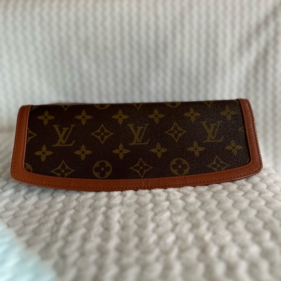 Louis Vuitton pochete dame clutch. - Picture 12 of 13